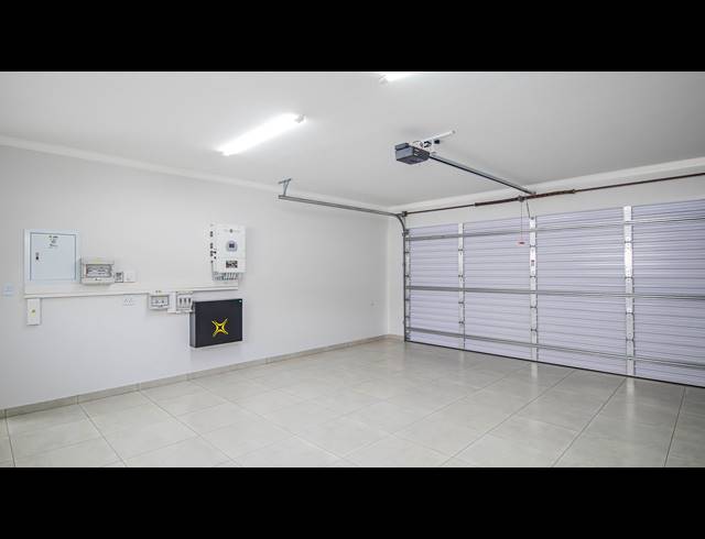 3 BEDROOM HOUSE FOR SALE IN SHELLEY POINT